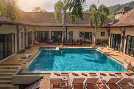 A Luxurious 8-Bedroom Villa In Rawai