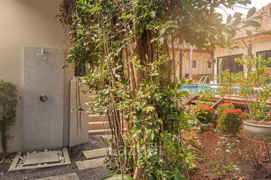 A Luxurious 8-Bedroom Villa In Rawai