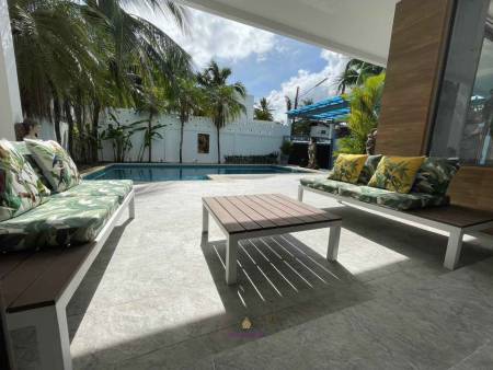 Newly Renovated 4-Bedroom Pool Villa In Kathu