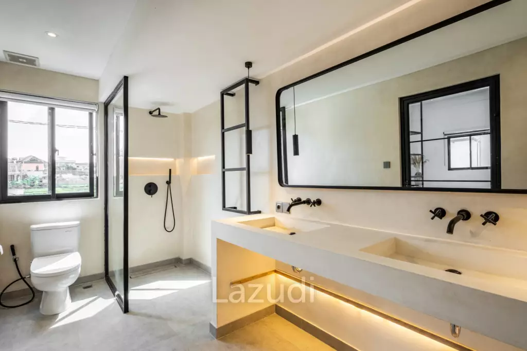 A Contemporary Minimalist Design, 3 Bedroom Villa in Berawa Walking Distance to The Beach