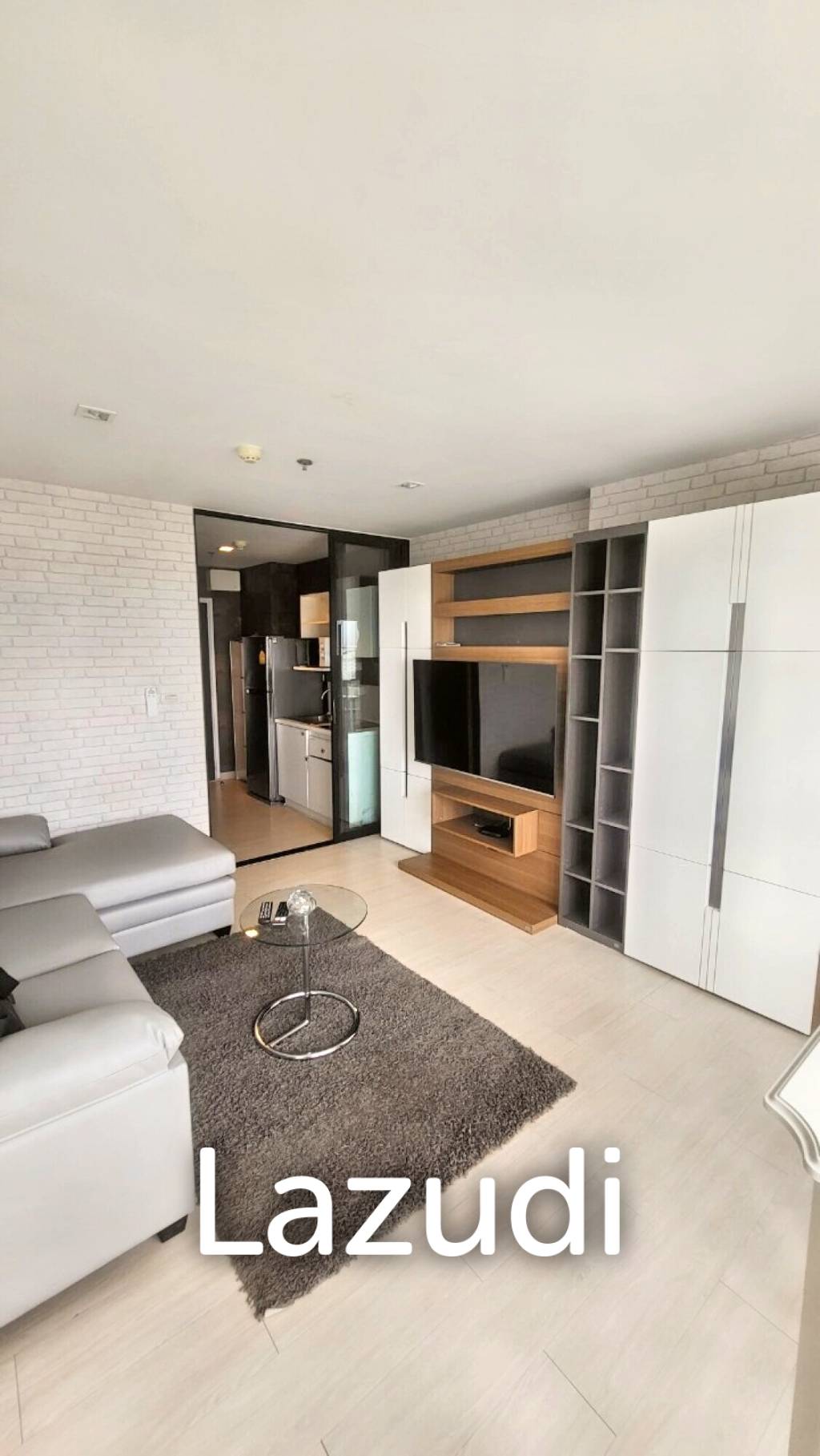 1 Bed 2 Bath 51 SQ.M Knightsbridge Bearing
