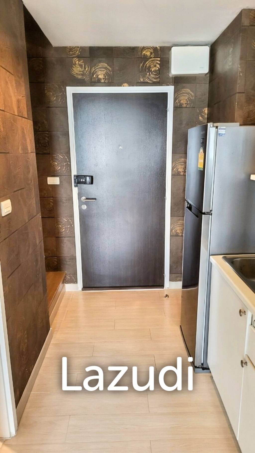 1 Bed 2 Bath 51 SQ.M Knightsbridge Bearing
