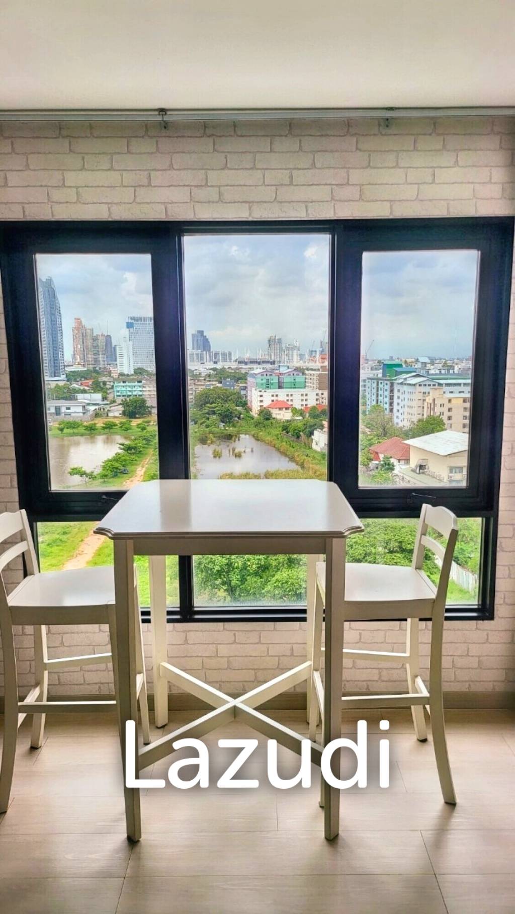 1 Bed 2 Bath 51 SQ.M Knightsbridge Bearing