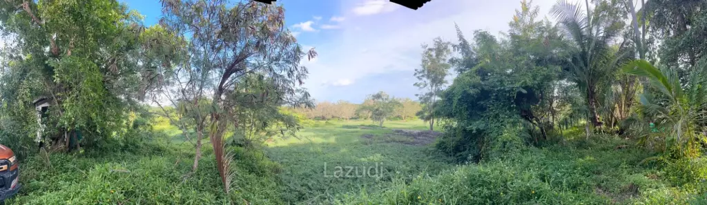 Prime Land Opportunity in Lush Lipa Noi Ko Samui