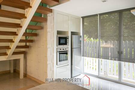 Baan Chaliang Lom: 3 Beds Beachfront Detached House