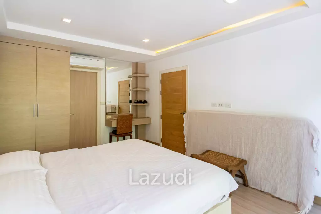 Baan Chaliang Lom: 3 Beds Beachfront Detached House