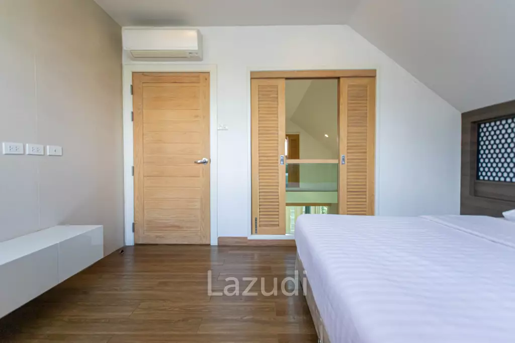Baan Chaliang Lom: 3 Beds Beachfront Detached House