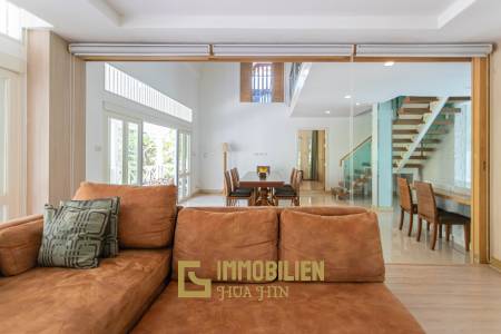 Baan Chaliang Lom: 3 Beds Beachfront Detached House