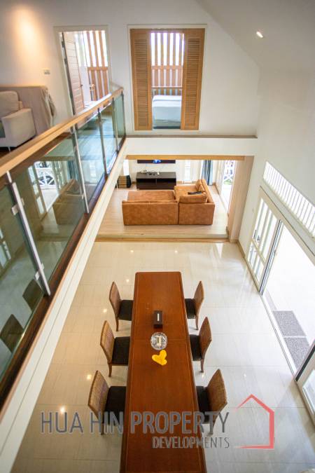 Baan Chaliang Lom: 3 Beds Beachfront Detached House