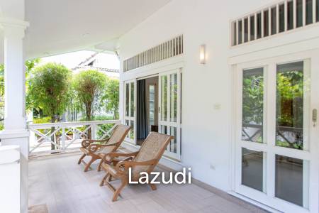 Baan Chaliang Lom: 3 Beds Beachfront Detached House