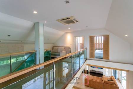 Baan Chaliang Lom: 3 Beds Beachfront Detached House