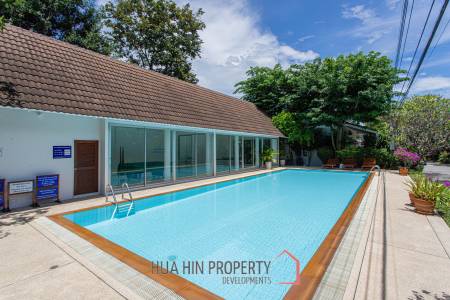 Baan Chaliang Lom: 3 Beds Beachfront Detached House
