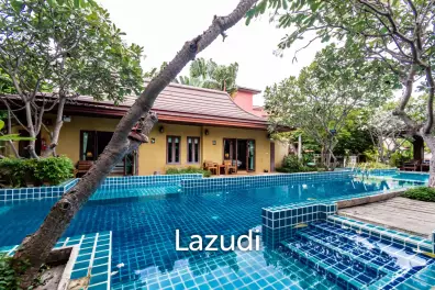 Resort for sale at Pak Nam Pran