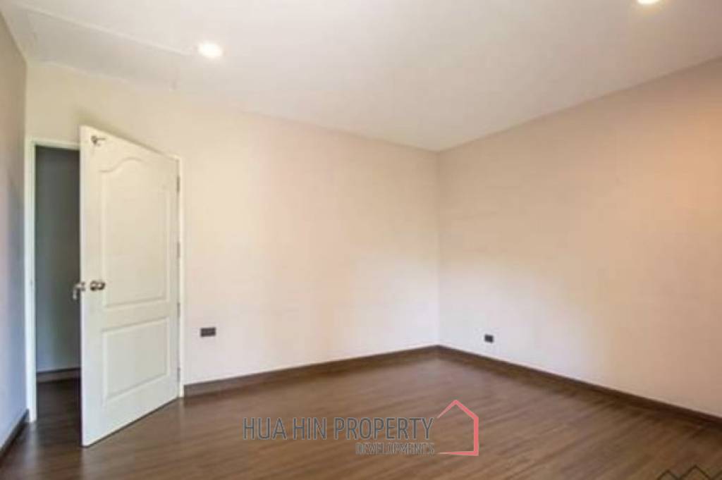 PALM HILLS CONDO : Great Value 3 Bed Ground Floor Unit