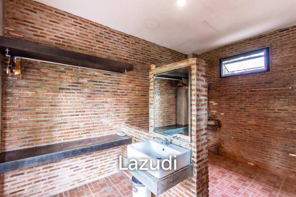 5,400 Sqm 10 Bed Hotel For Sale