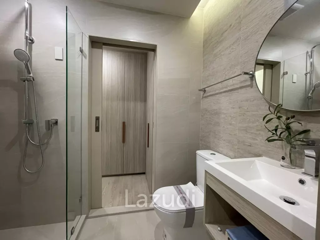 HOT DEAL ! 1 Bed 34.55 SQ.M Ekkamai BTS Station