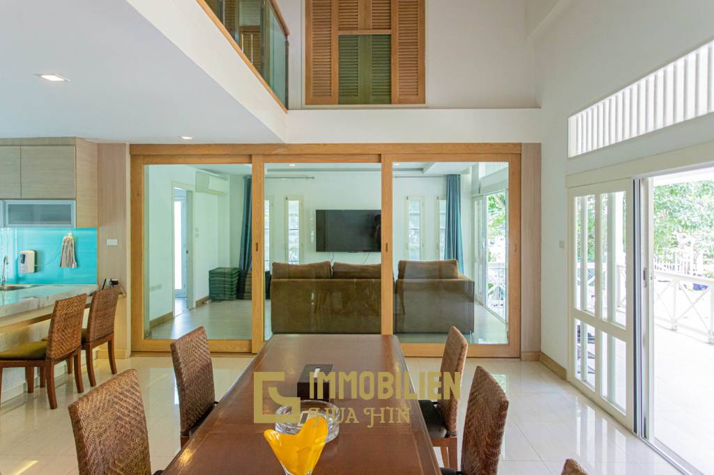 Baan Chaliang Lom: 3 Beds Beachfront Detached House