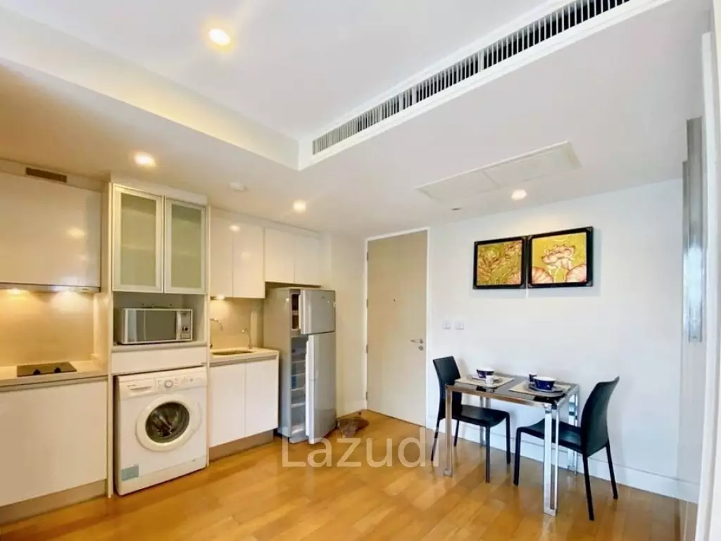 Collezio Sathorn-Pipat / Condo For Rent / 2 Bedrooms / 62.7 SQM / BTS Chong Nonsi / Bangkok