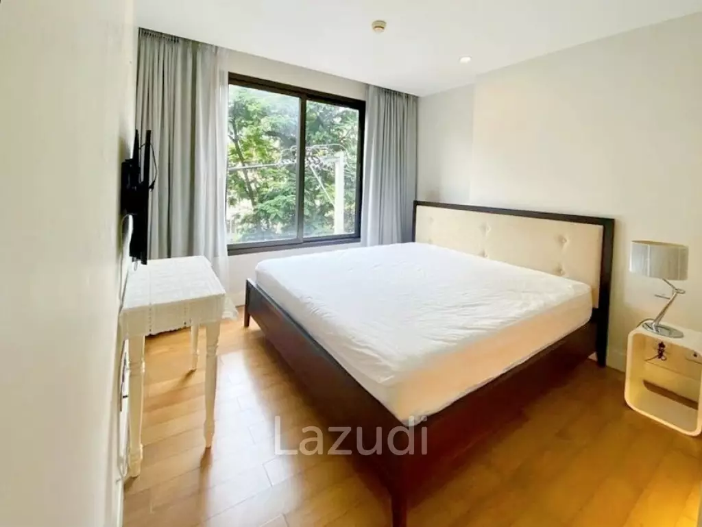 Collezio Sathorn-Pipat / Condo For Rent / 2 Bedrooms / 62.7 SQM / BTS Chong Nonsi / Bangkok