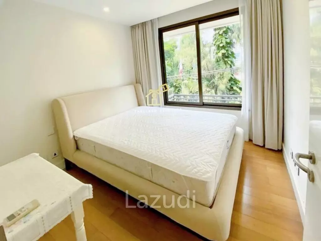 Collezio Sathorn-Pipat / Condo For Rent / 2 Bedrooms / 62.7 SQM / BTS Chong Nonsi / Bangkok