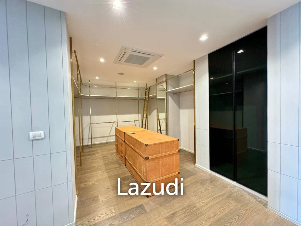 4 Bed 6 Bath 450 SQ.M The AVA Residence Sukhumvit