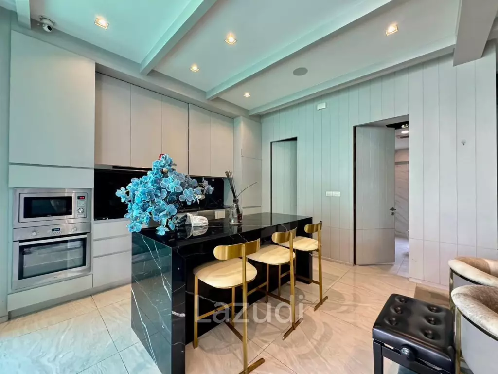 4 Bed 6 Bath 450 SQ.M The AVA Residence Sukhumvit