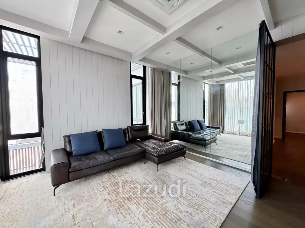 4 Bed 6 Bath 450 SQ.M The AVA Residence Sukhumvit