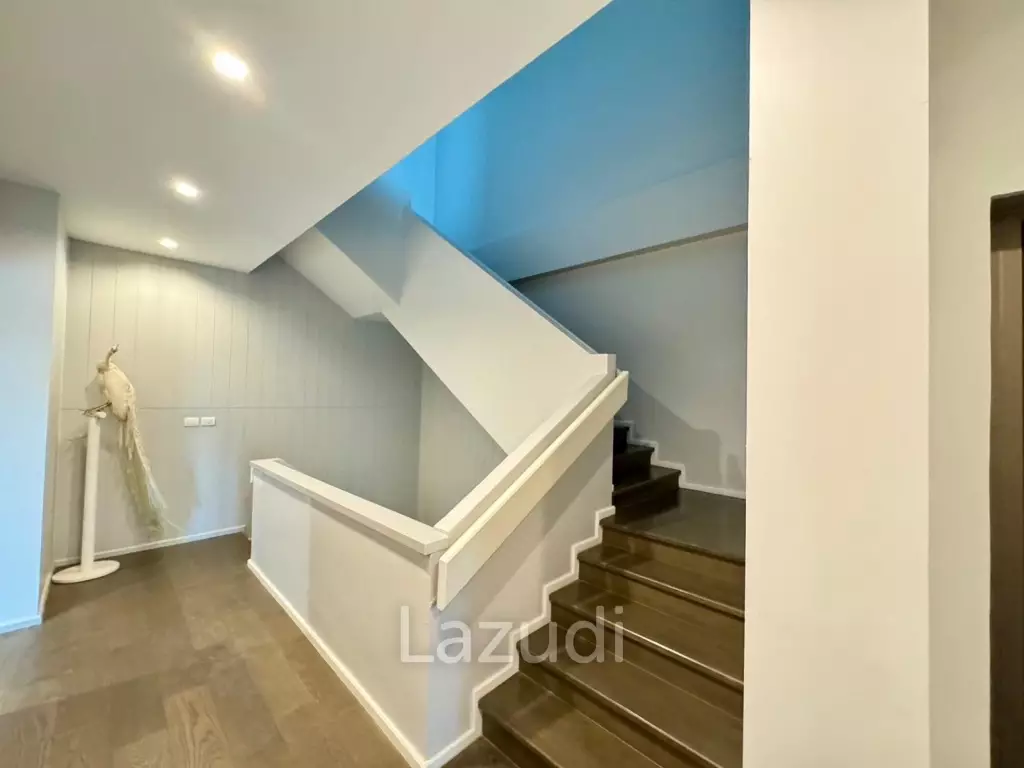 4 Bed 6 Bath 450 SQ.M The AVA Residence Sukhumvit