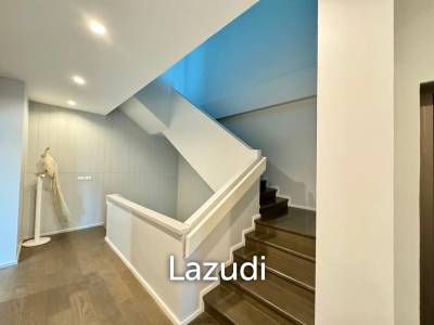 4 Bed 6 Bath 450 SQ.M The AVA Residence Sukhumvit