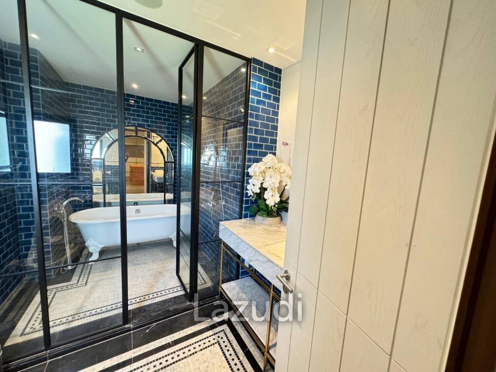 4 Bed 6 Bath 450 SQ.M The AVA Residence Sukhumvit