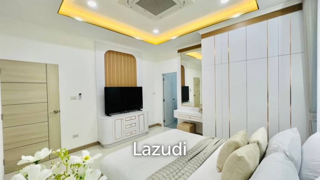 5 Beds 6 Baths 500 SQ.M. Pool Villa in Mabprachan