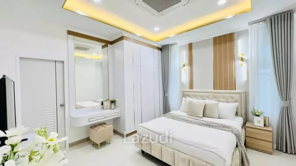 5 Beds 6 Baths 500 SQ.M. Pool Villa in Mabprachan