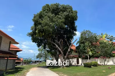 4-Bedroom with Partially Sea Views in Tongson Bay Villas