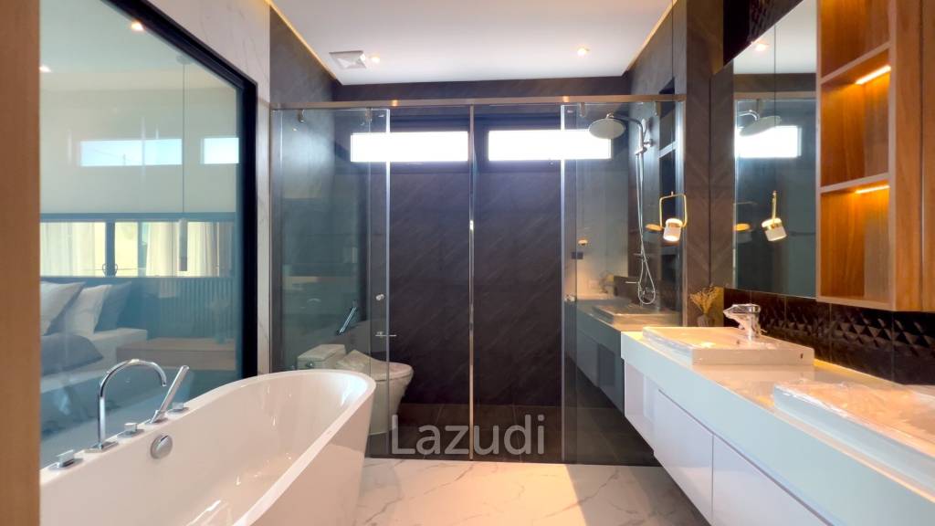 4 Bedrooms 5 Bathrooms 530 SQ.M. D-Space 2