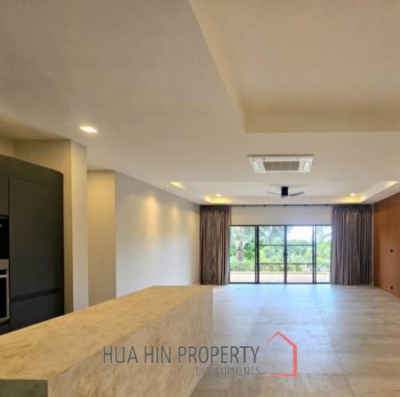 PALM HILL CONDO  : 3 bed modernized condo