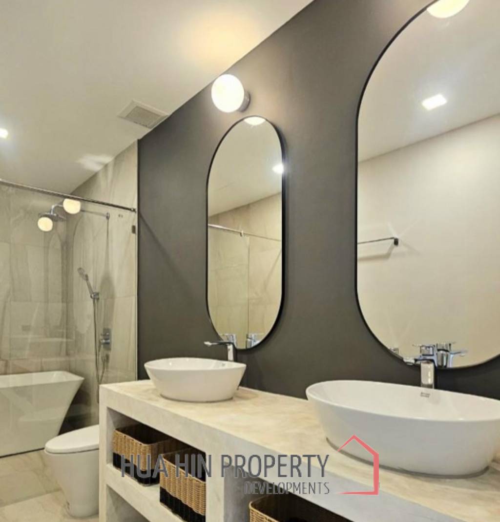 PALM HILL CONDO  : 3 bed modernized condo