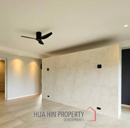 PALM HILL CONDO  : 3 bed modernized condo