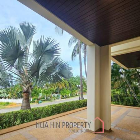 PALM HILL CONDO  : 3 bed modernized condo