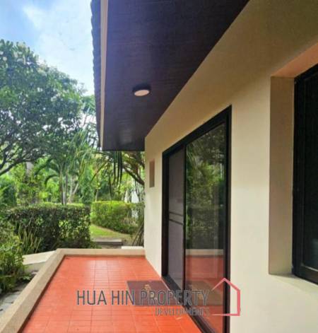 PALM HILL CONDO  : 3 bed modernized condo