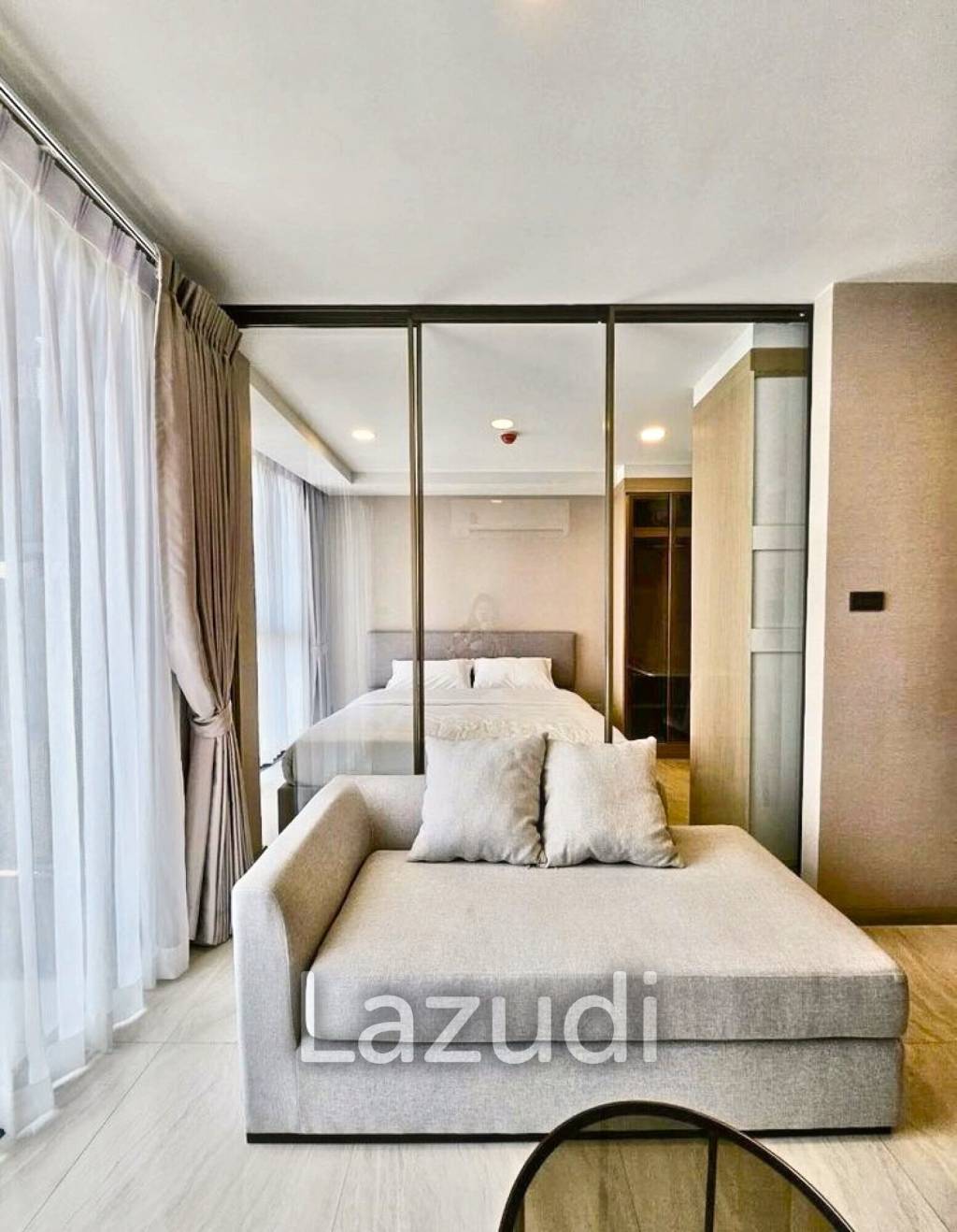 1 Bedroom 1 Bathroom 32 SQ.M Walden Asoke