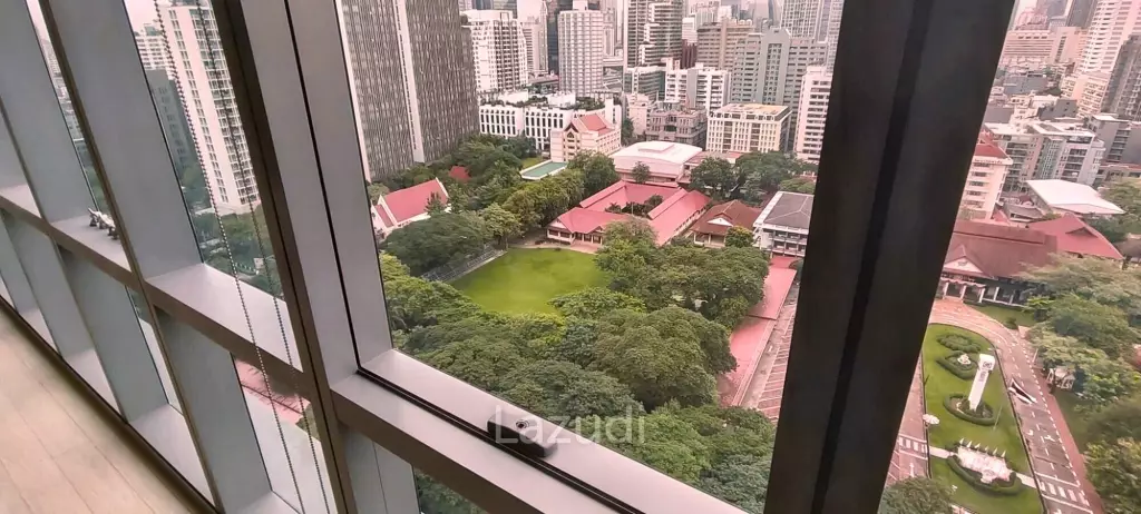 1 Bed 2 Bath 103 SQ.M The Room Sukhumvit 21