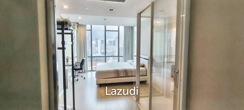 1 Bed 2 Bath 103 SQ.M The Room Sukhumvit 21