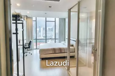 1 Bed 2 Bath 103 SQ.M The Room Sukhumvit 21