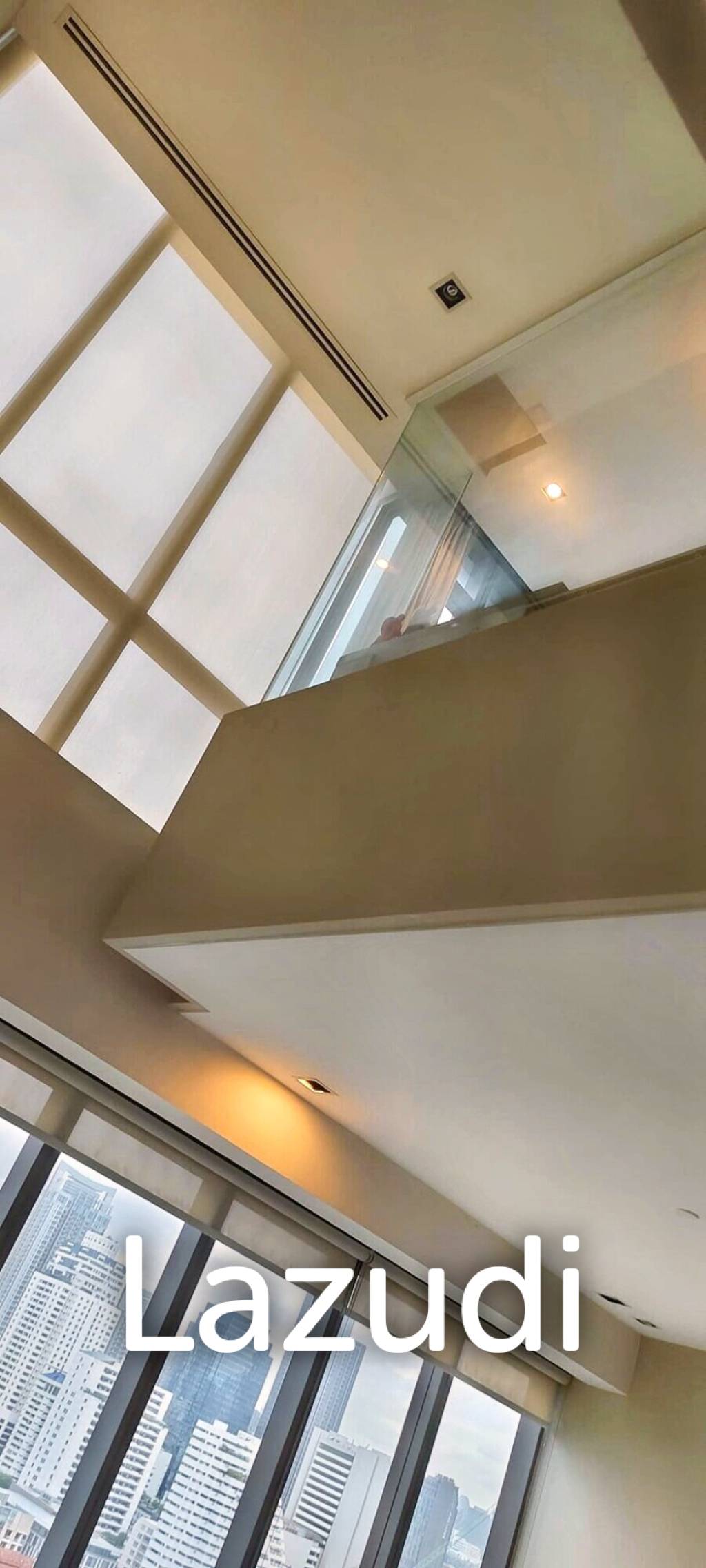 1 Bed 2 Bath 103 SQ.M The Room Sukhumvit 21