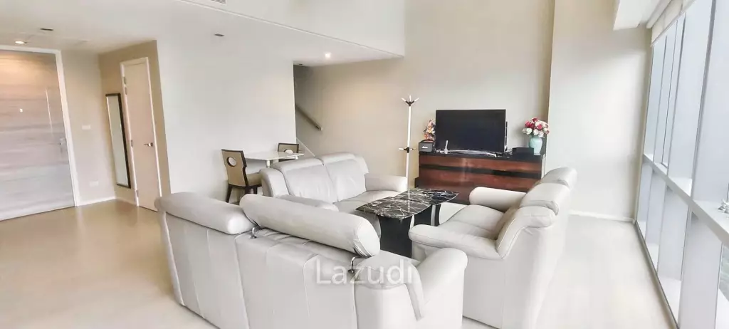 1 Bed 2 Bath 103 SQ.M The Room Sukhumvit 21