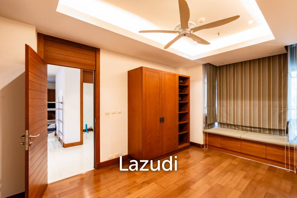 2 Bed 4 Bath 184.22 SQ.M Black Mountain Golf Course