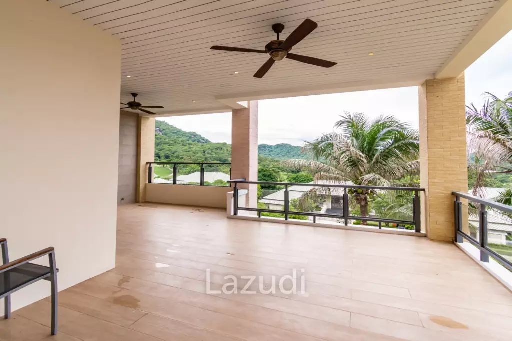 2 Bed 4 Bath 184.22 SQ.M Black Mountain Golf Course