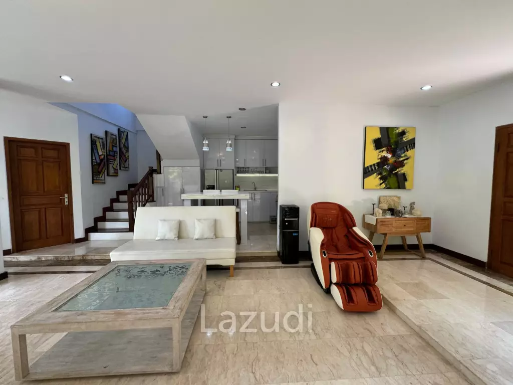 MODERN VILLA IN UMALAS WITH SPACIOUS DESIGN AND GREAT LOCATION