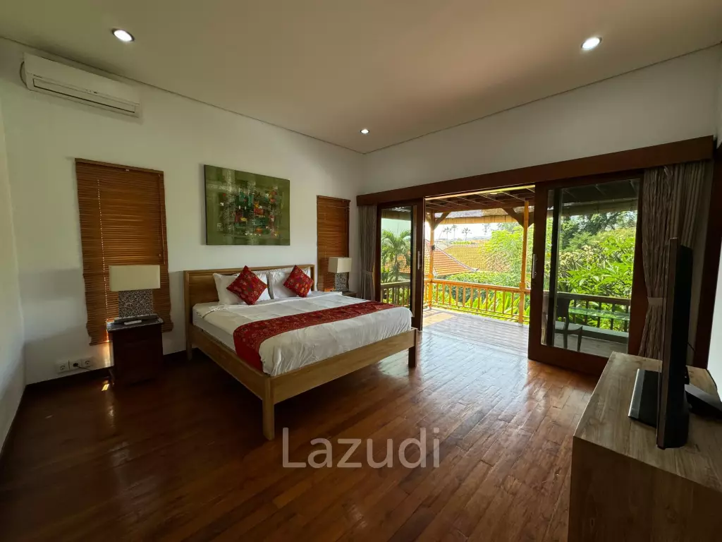 MODERN VILLA IN UMALAS WITH SPACIOUS DESIGN AND GREAT LOCATION