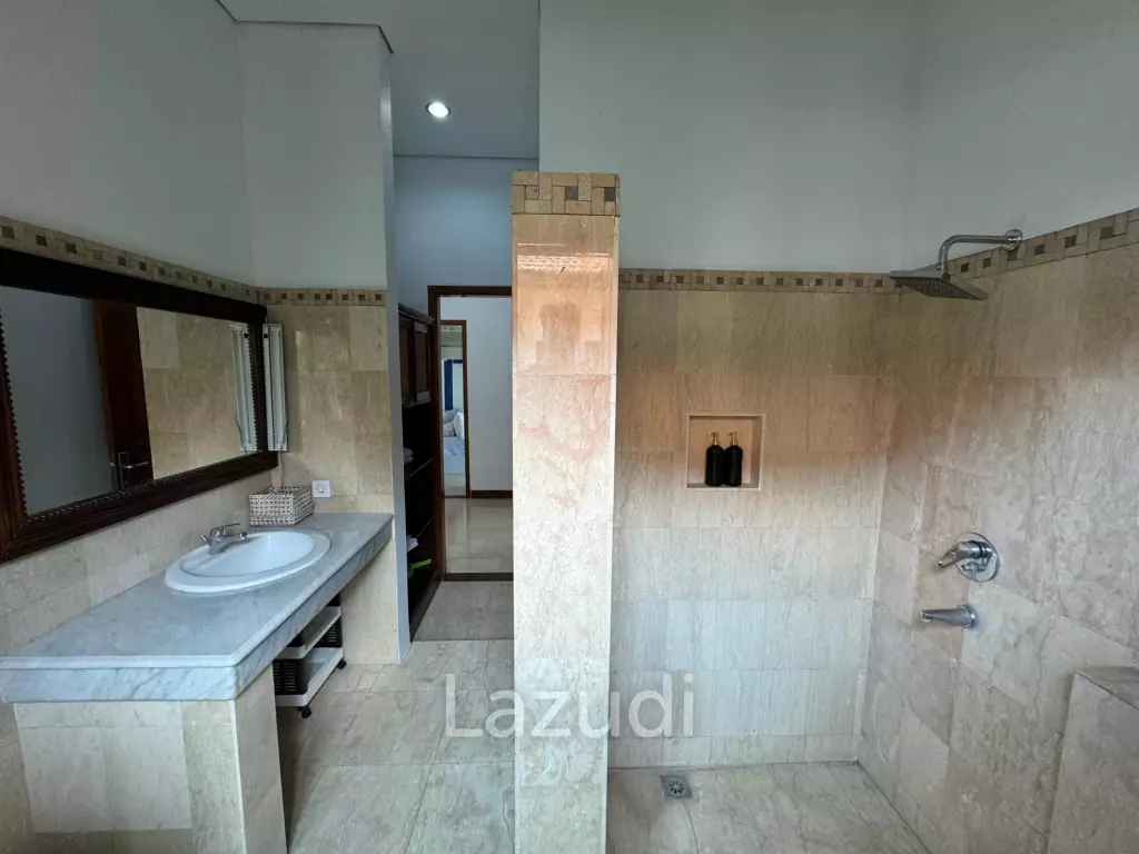 MODERN VILLA IN UMALAS WITH SPACIOUS DESIGN AND GREAT LOCATION